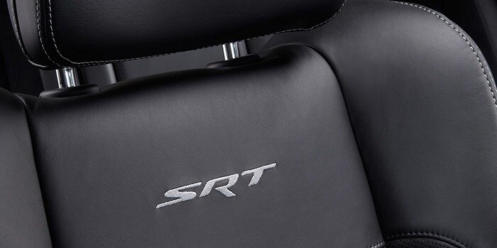 2016_Jeep_GrandCherokee_SRT_SeatSRT.jpg