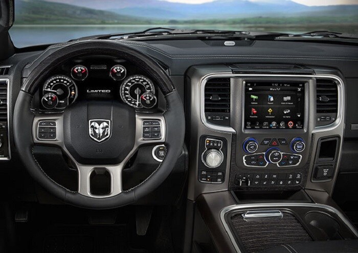 ram1500_interior_driver_cockpit.jpg