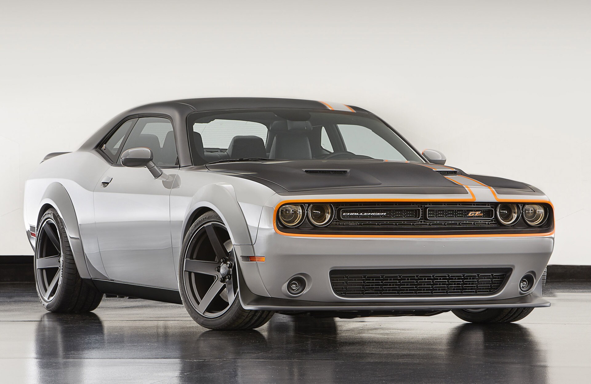 dodge-challenger-gt-awd-concept-2015-sema-show_100532424_h.jpg
