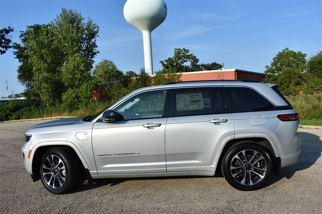 Used 2022 Jeep Grand Cherokee Overland 4xe with VIN 1C4RJYD68N8757724 for sale in Antioch, IL