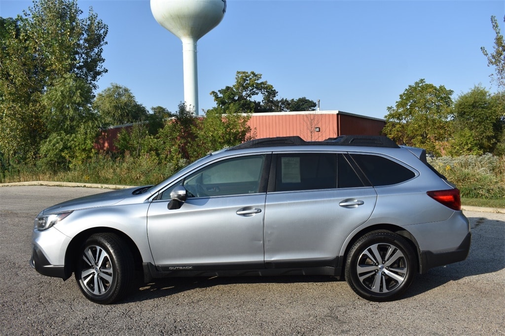 Used 2019 Subaru Outback Limited with VIN 4S4BSANC2K3212133 for sale in Antioch, IL