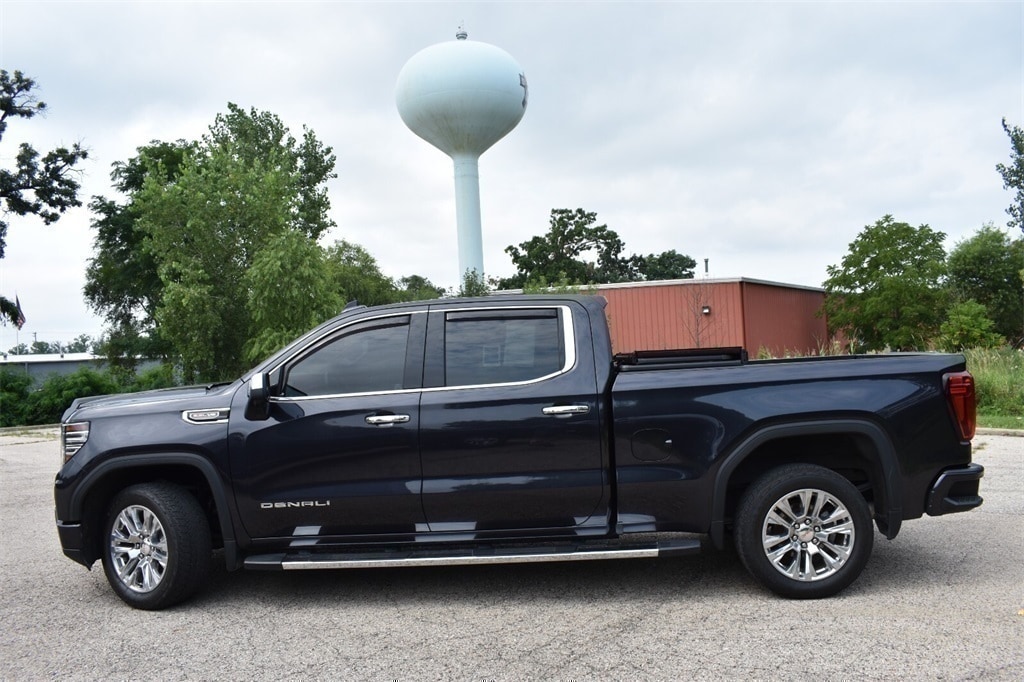 Used 2022 GMC Sierra 1500 Denali Denali with VIN 3GTUUGEL8NG657830 for sale in Antioch, IL