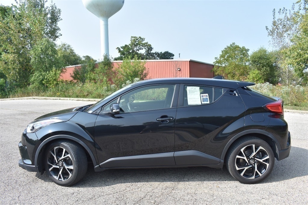 Used 2019 Toyota C-HR XLE with VIN JTNKHMBX9K1052318 for sale in Antioch, IL