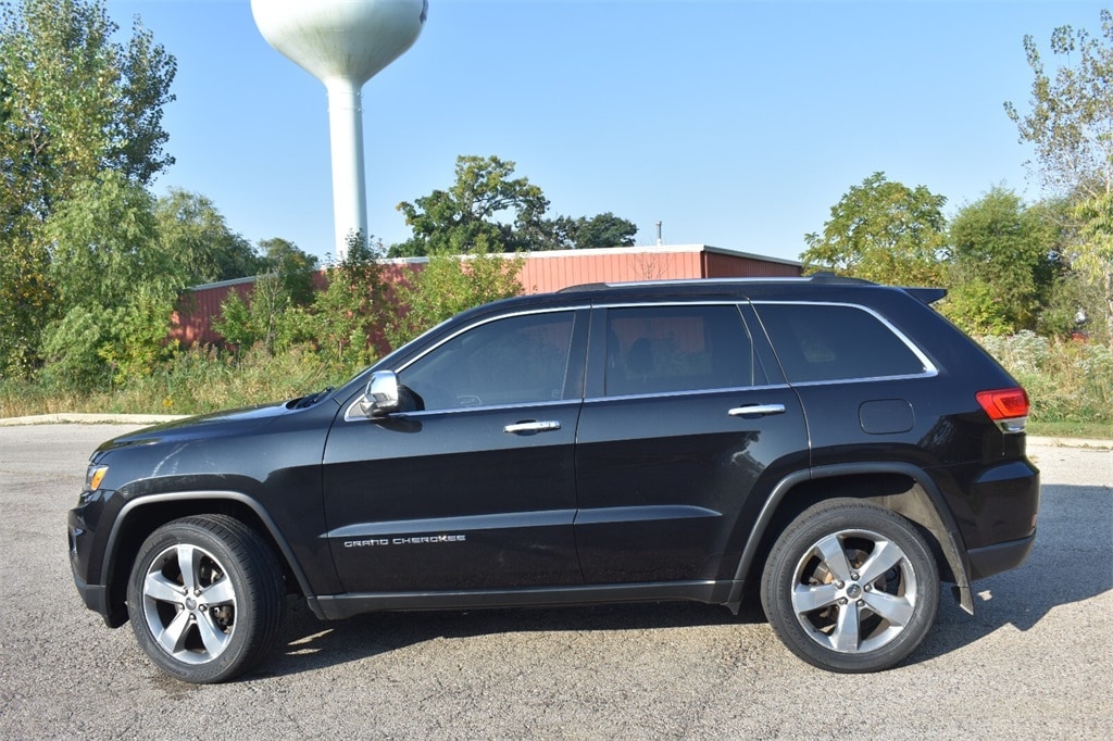 Used 2015 Jeep Grand Cherokee Limited with VIN 1C4RJFBG0FC779439 for sale in Antioch, IL