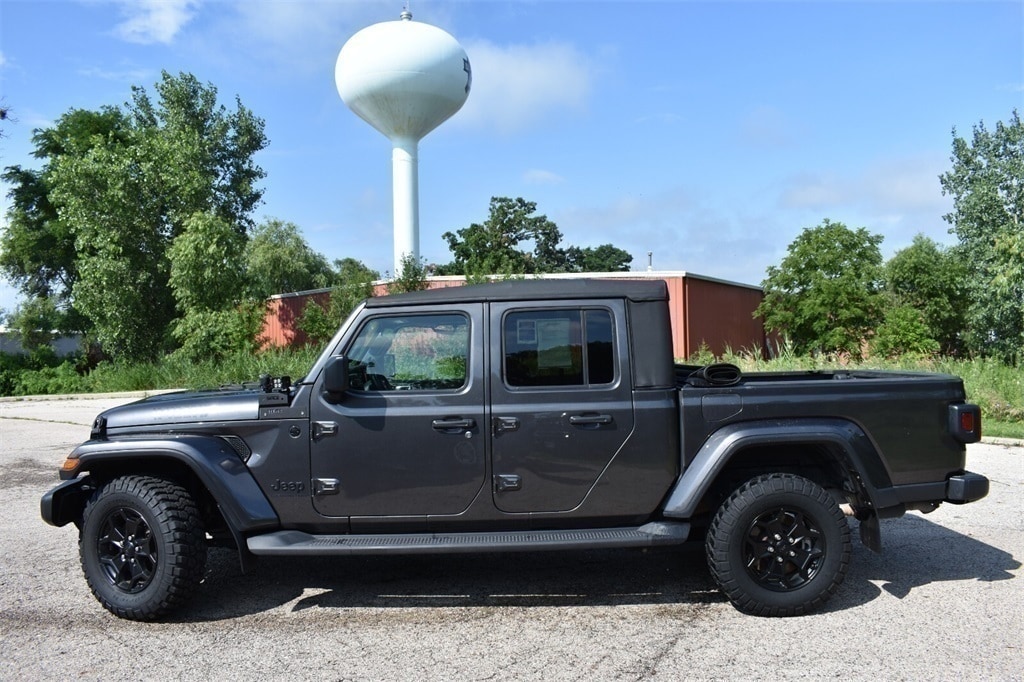 Used 2021 Jeep Gladiator WILLYS with VIN 1C6HJTAG2ML552320 for sale in Antioch, IL