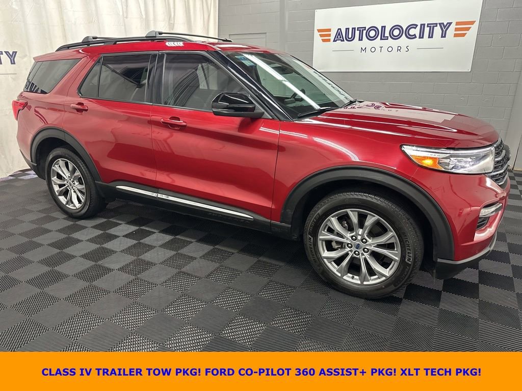 2023 Ford Explorer XLT 4WD's photo