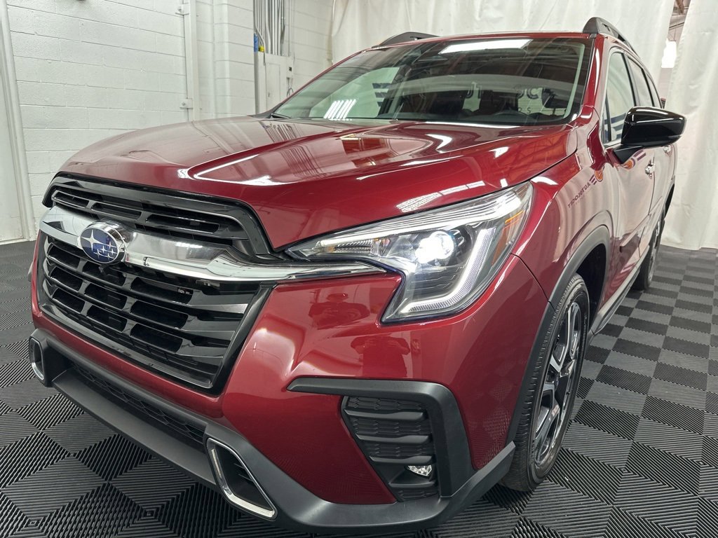 2024 Subaru Ascent Touring photo 4