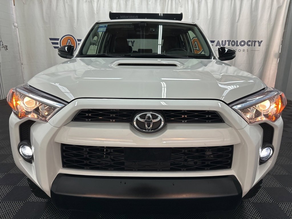2020 Toyota 4Runner Venture Special Edition photo 2