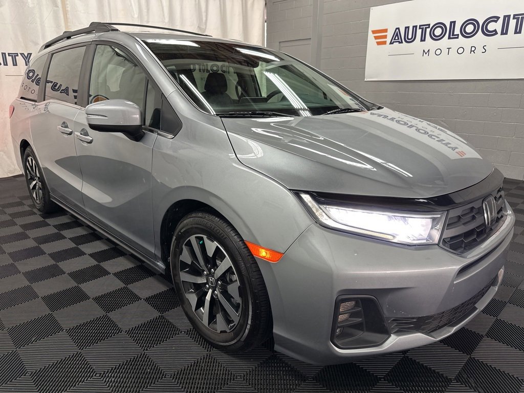 2025 Honda Odyssey EX-L photo 2