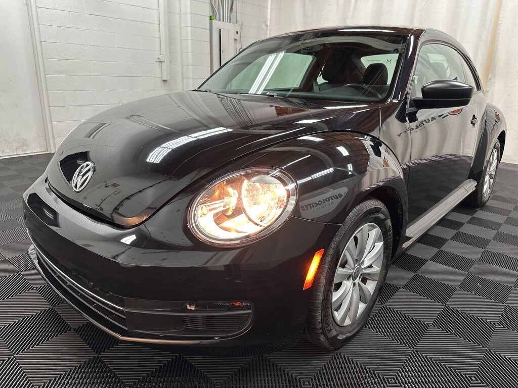 Used 2018 Volkswagen Beetle S Hatchback