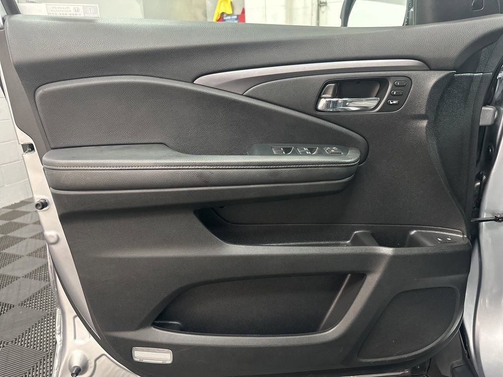 2023 Honda Passport EX-L - Photo 19