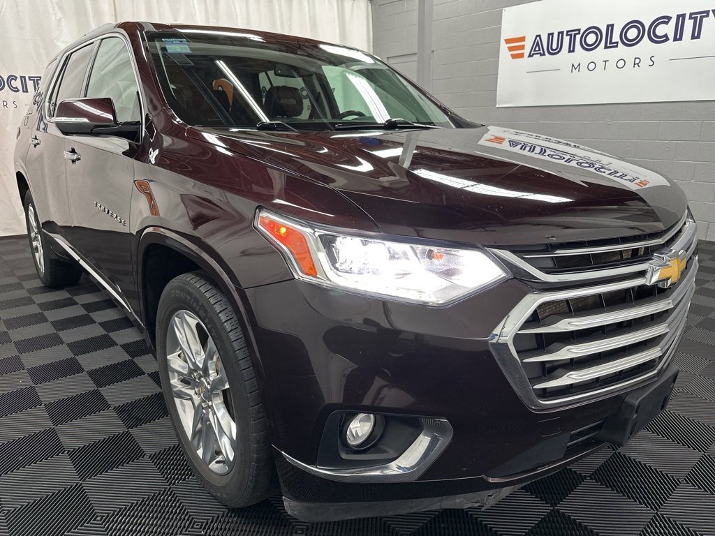 2020 Chevrolet Traverse High Country photo 2