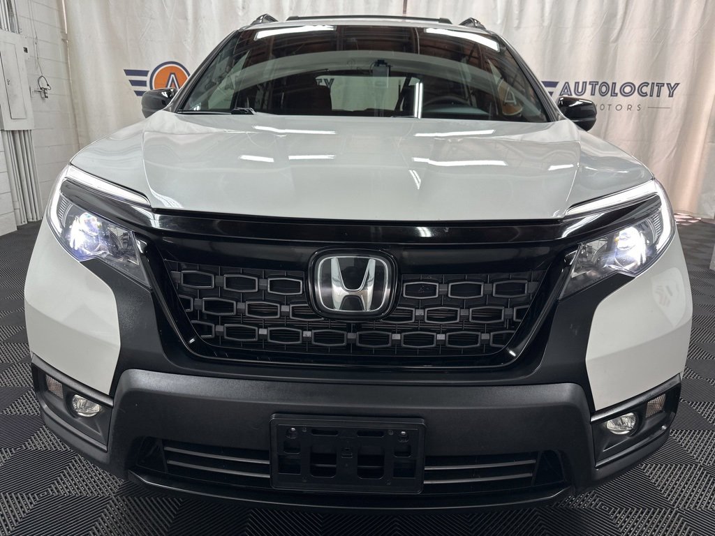 2021 Honda Passport Sport photo 3