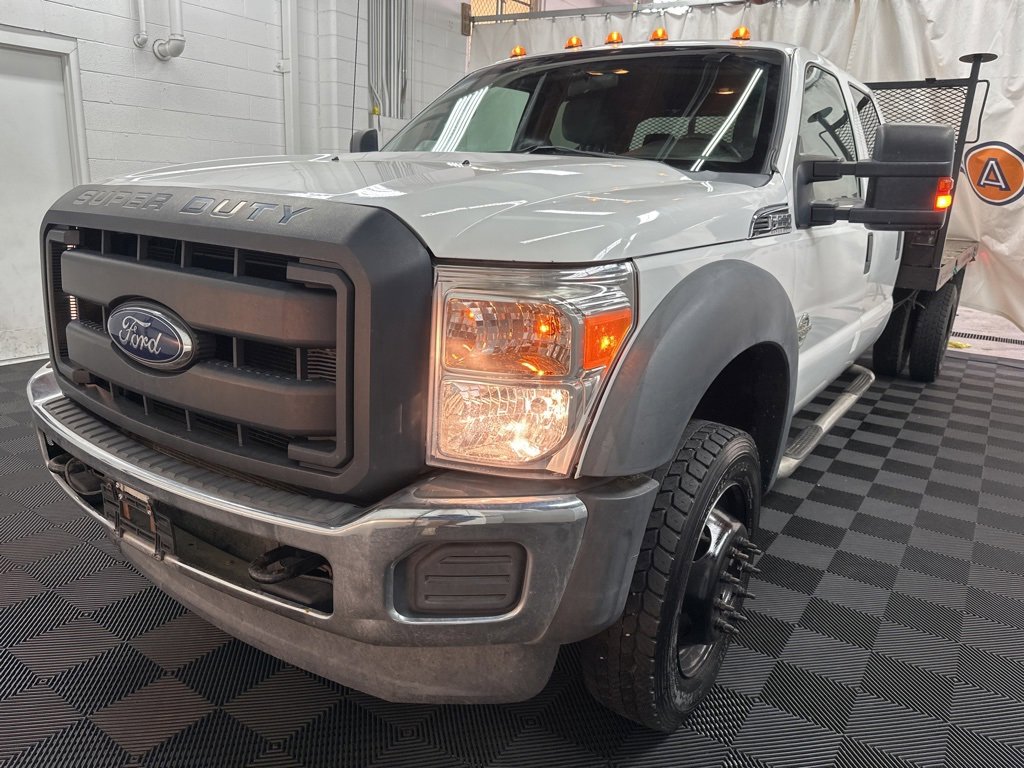 2011 Ford F-550 XLT photo 4