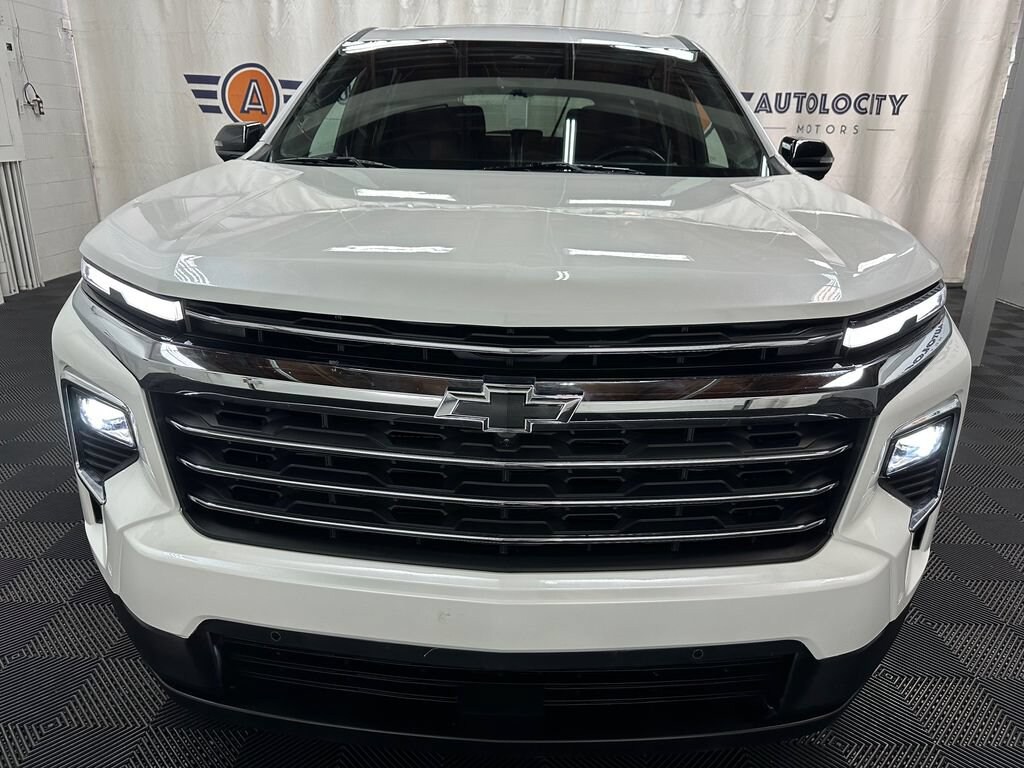 Used 2025 Chevrolet Traverse AWD RS SUV