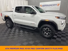 2025 GMC Canyon 4WD AT4 Truck Crew Cab