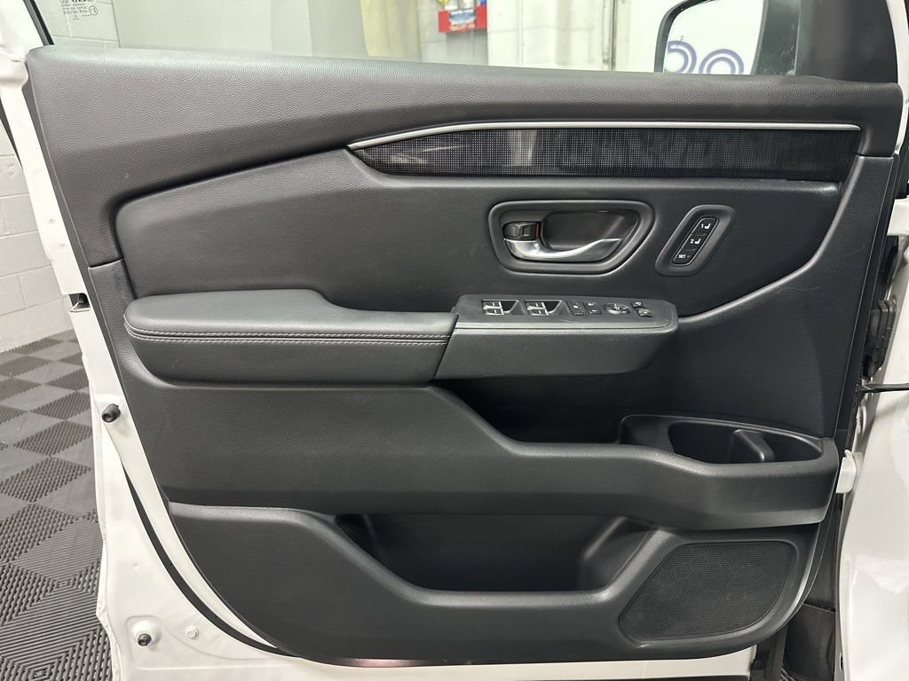 2024 Honda Pilot Elite - Photo 18
