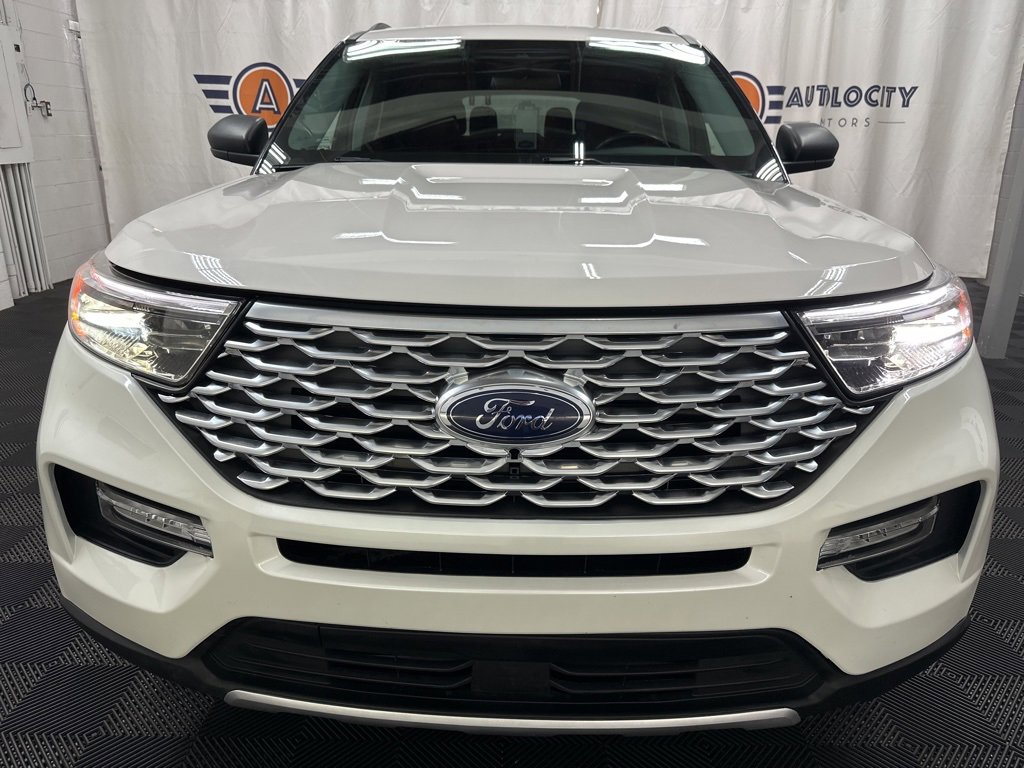 2022 Ford Explorer XLT photo 2