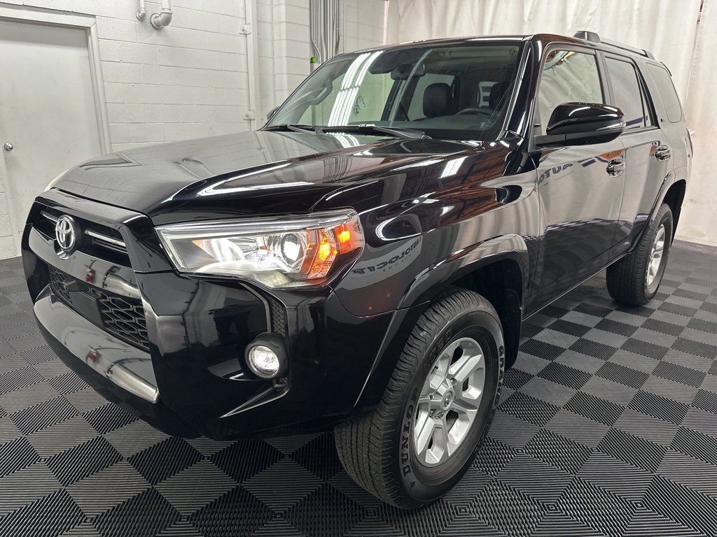 2024 Toyota 4Runner SR5 Premium photo 4