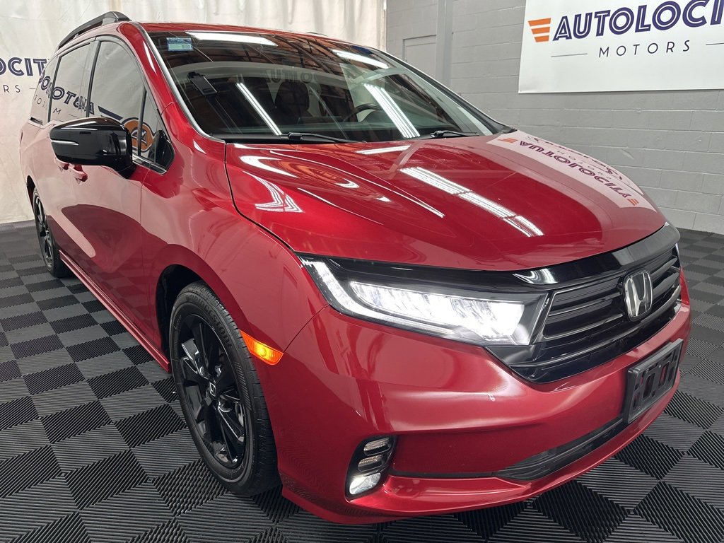 2023 Honda Odyssey Sport photo 2