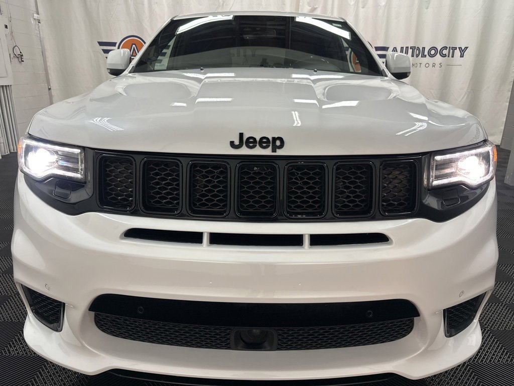 2020 Jeep Grand Cherokee Trackhawk photo 3