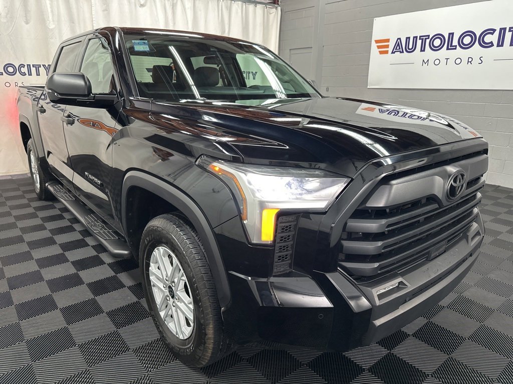 2024 Toyota Tundra SR5 photo 2