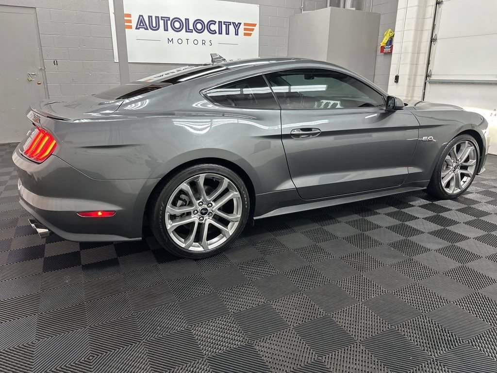 2022 Ford Mustang GT Premium - Photo 11