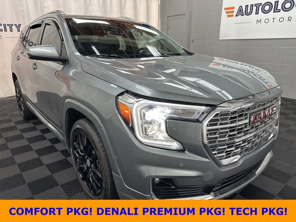2024 GMC Terrain Denali AWD's photo