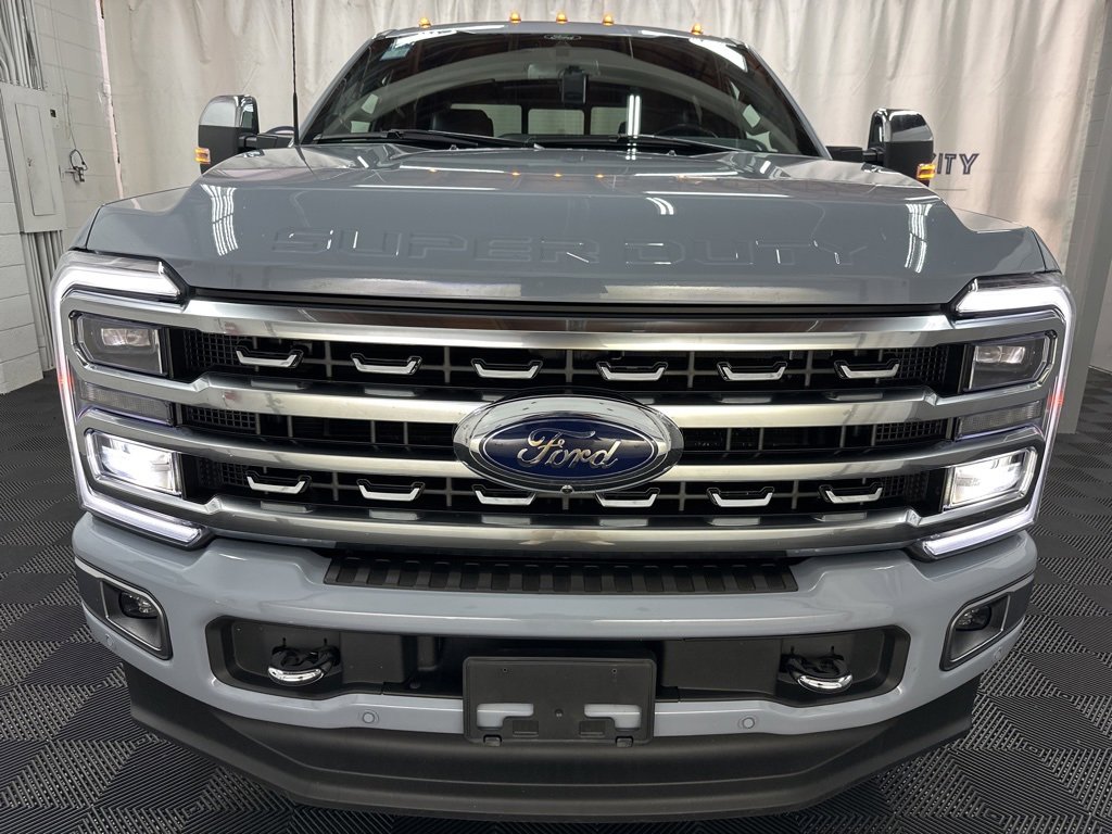 2024 Ford F-350 Platinum photo 3