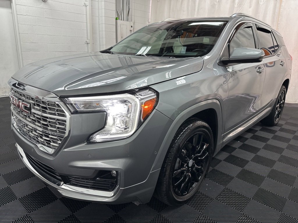 2024 Gmc Terrain Denali photo 3