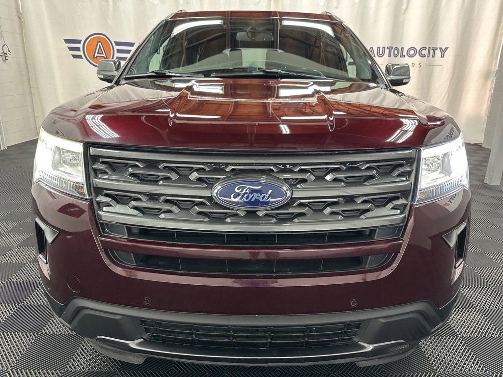 2018 Ford Explorer XLT photo 3