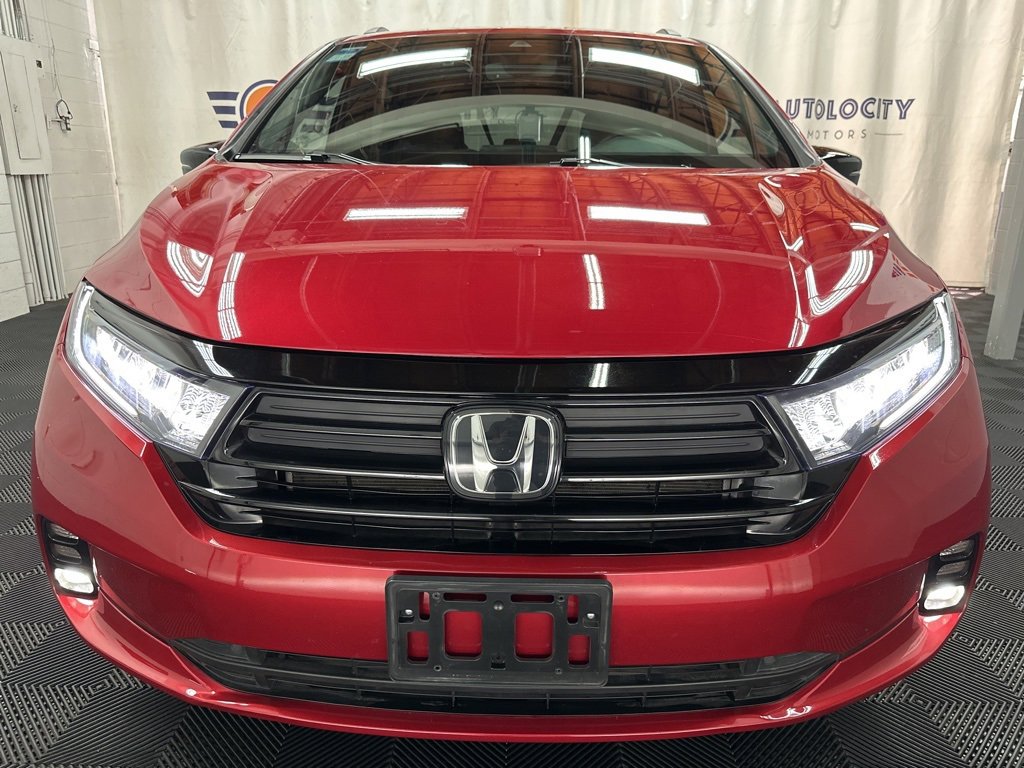 2023 Honda Odyssey Sport photo 3