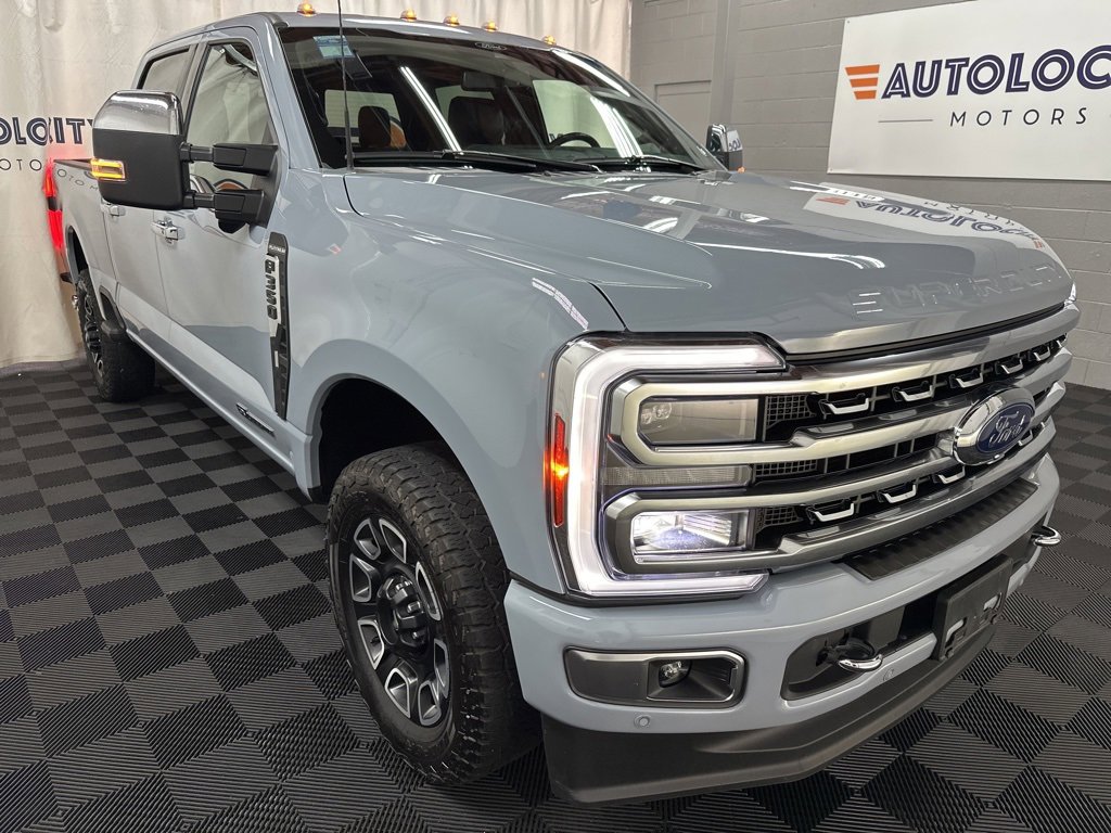 2024 Ford F-350 Platinum photo 2