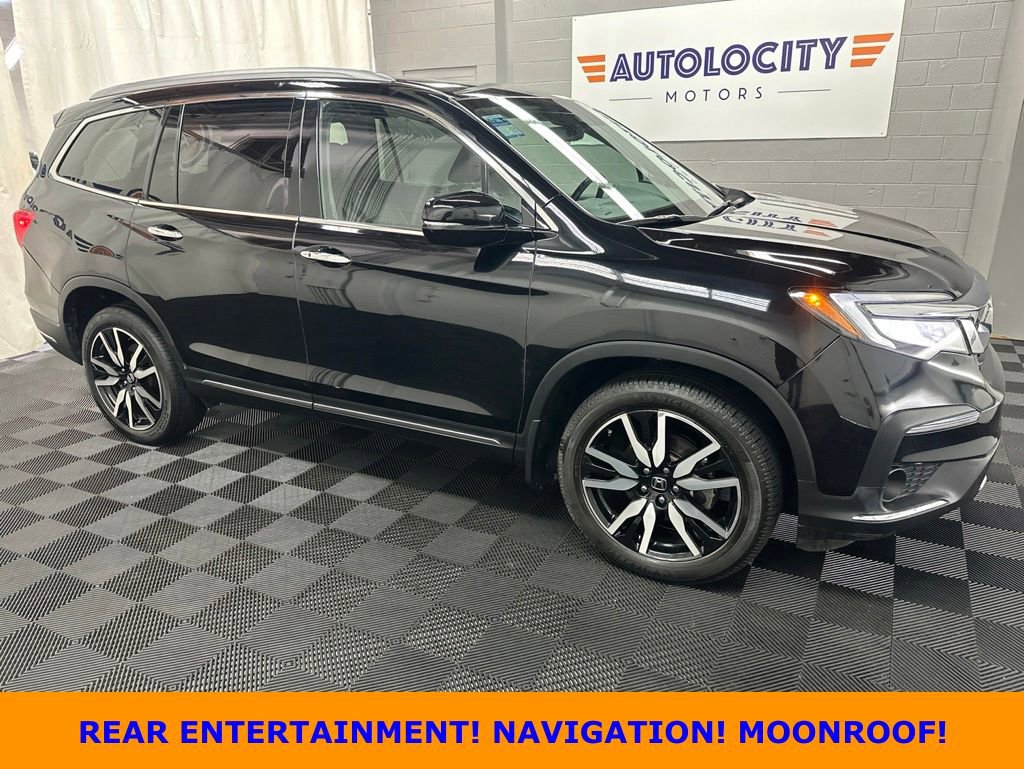2022 Honda Pilot Touring AWD's photo