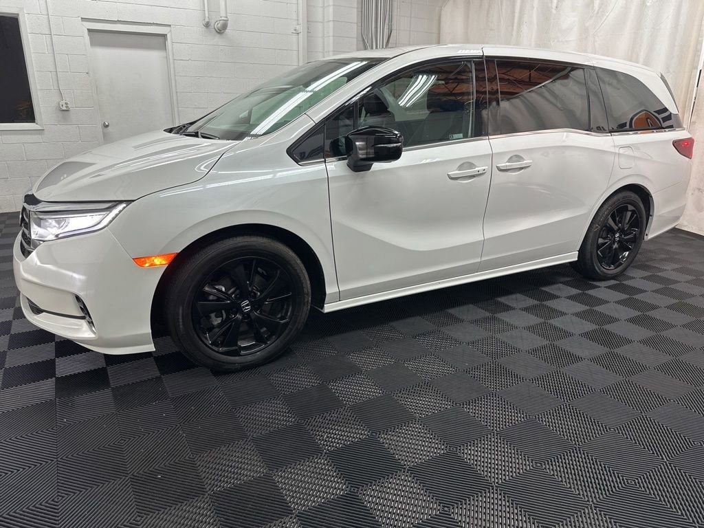 Used 2024 Honda Odyssey Sport Van