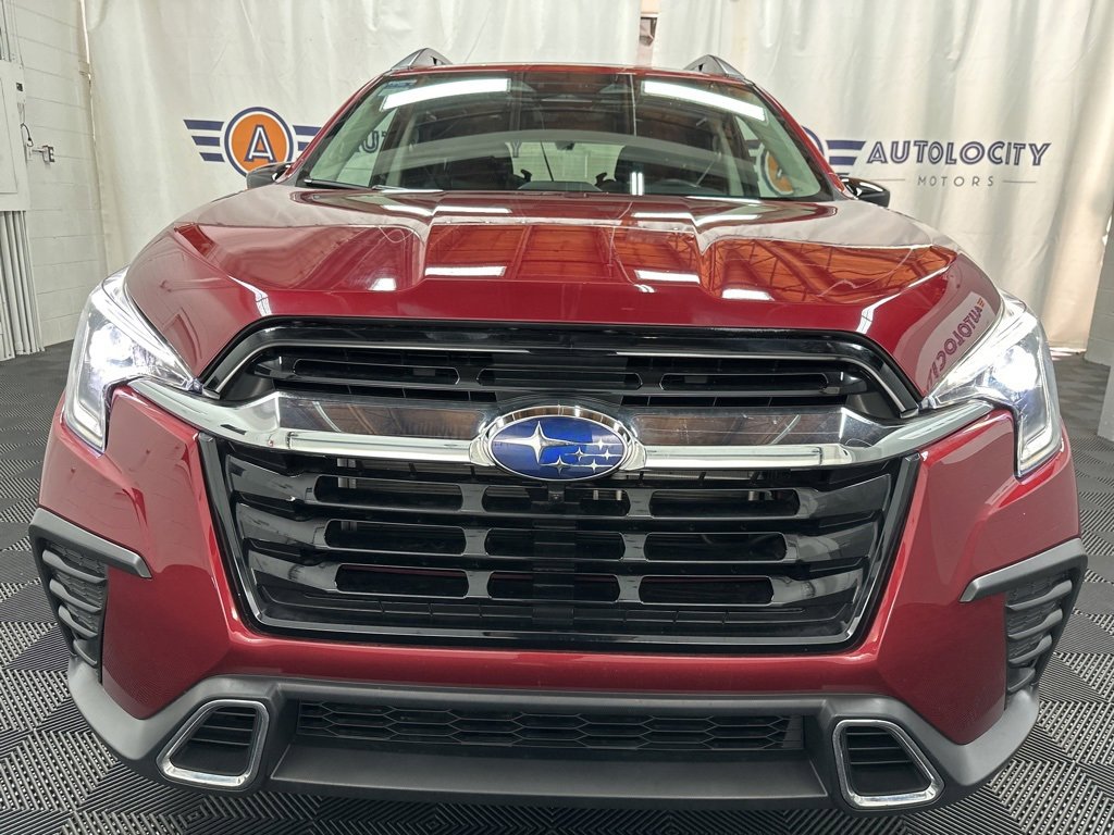 2024 Subaru Ascent Touring photo 3