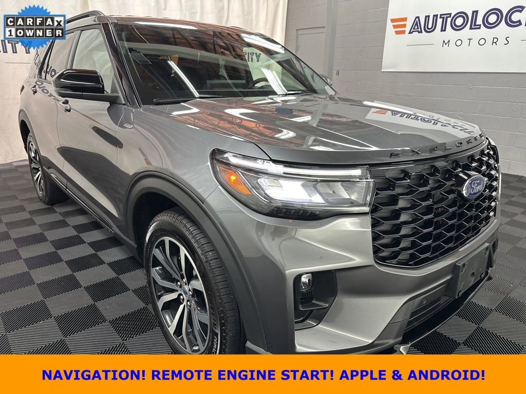 2025 Ford Explorer ST-LINE 4WD (PL535)'s photo
