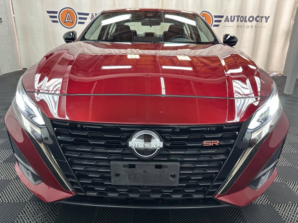 Used 2025 Nissan Altima SR Sedan