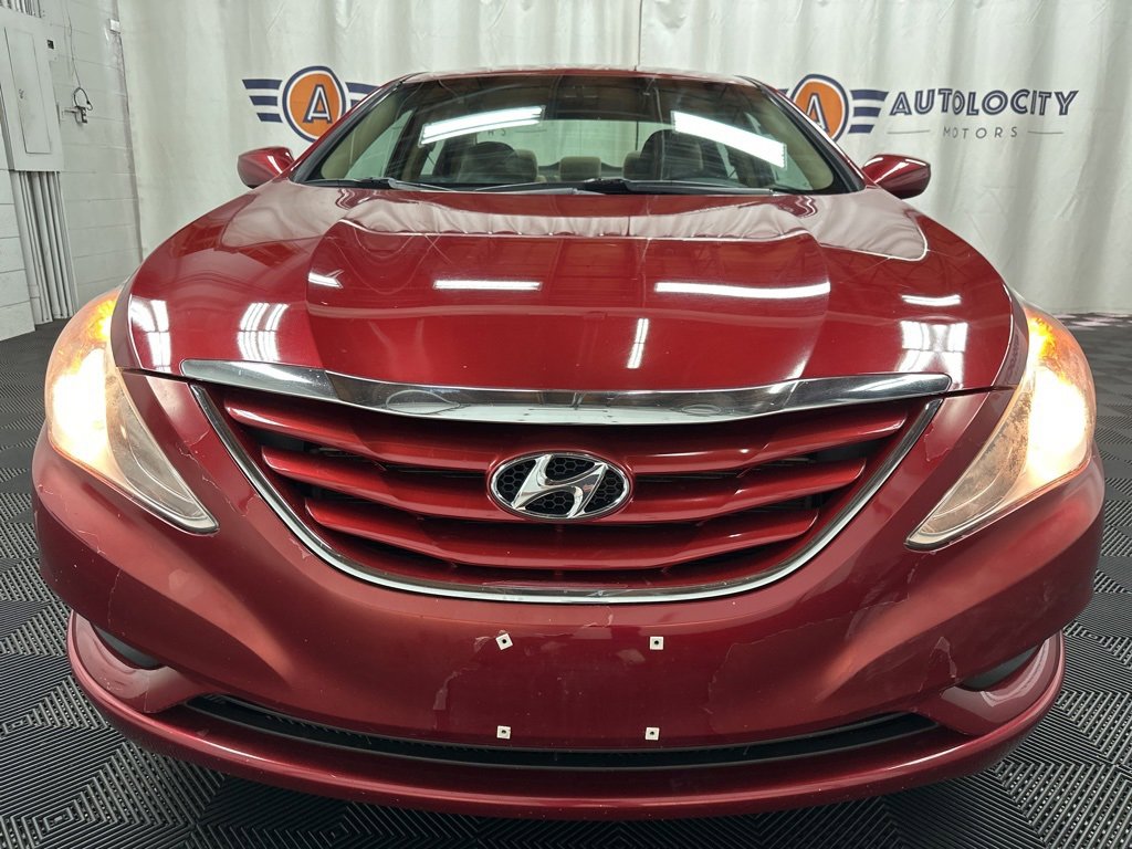 2011 Hyundai Sonata GLS photo 3