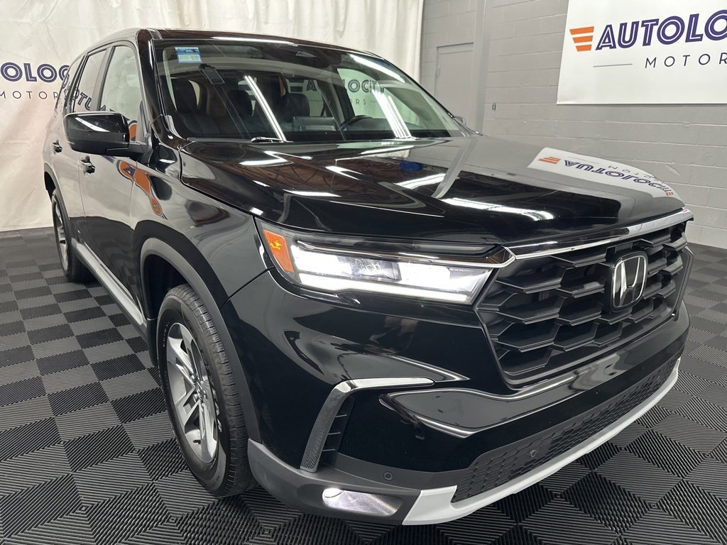 2023 Honda Pilot EX-L photo 2