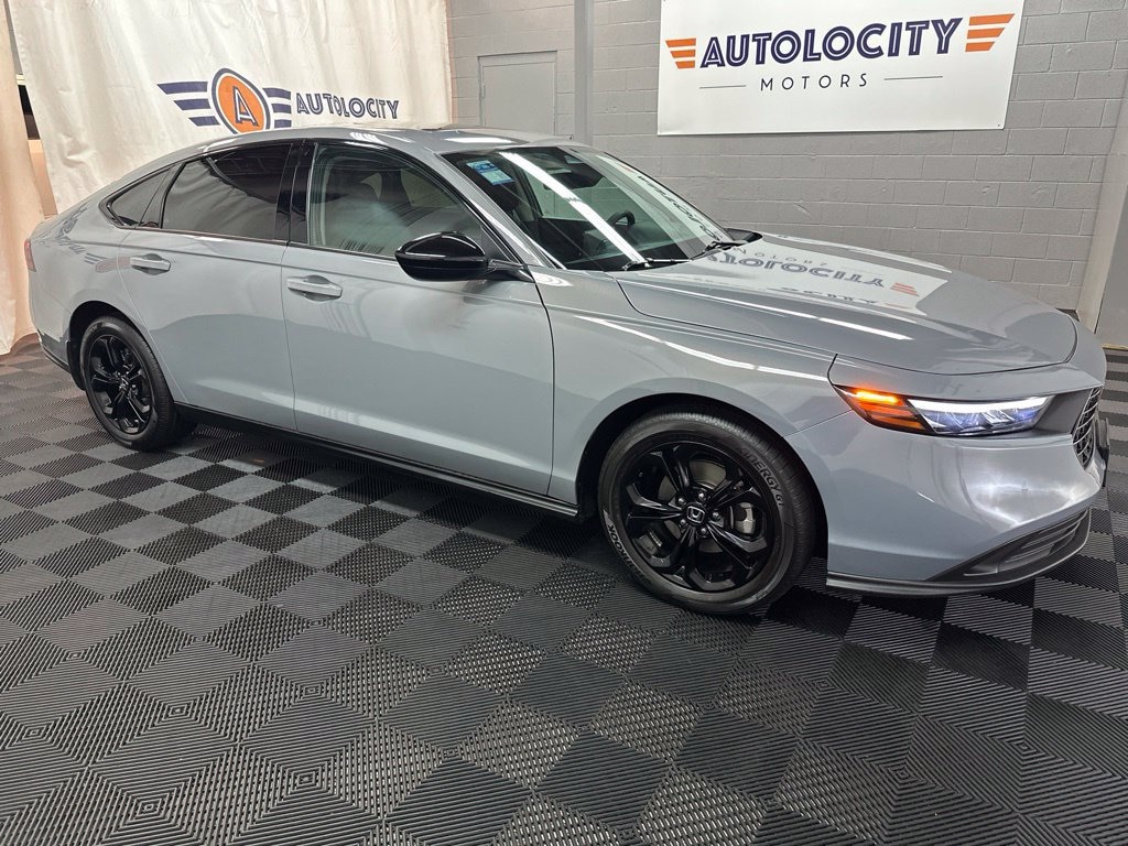 Used 2025 Honda Accord SE Sedan
