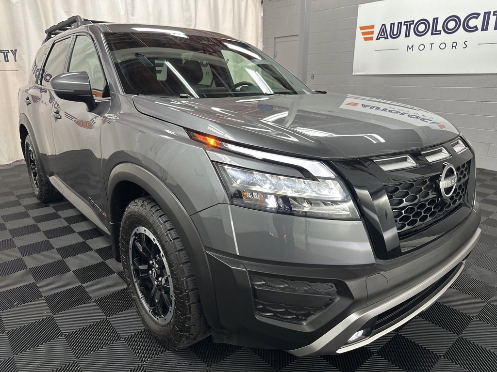 2024 Nissan Pathfinder Rock Creek photo 2