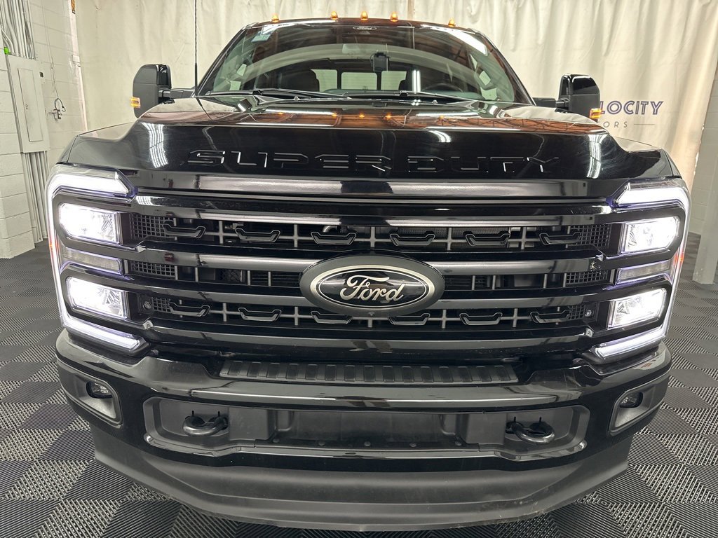 2024 Ford F-350 Lariat photo 3
