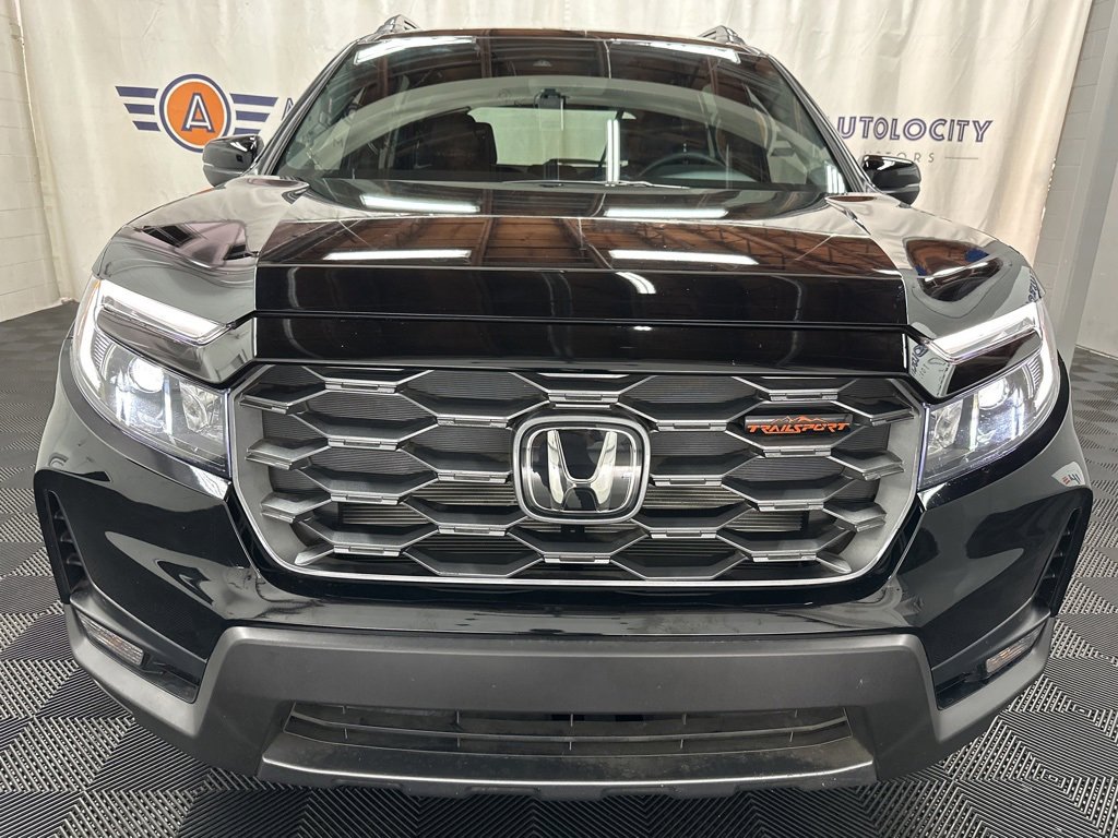 2025 Honda Passport TrailSport photo 3