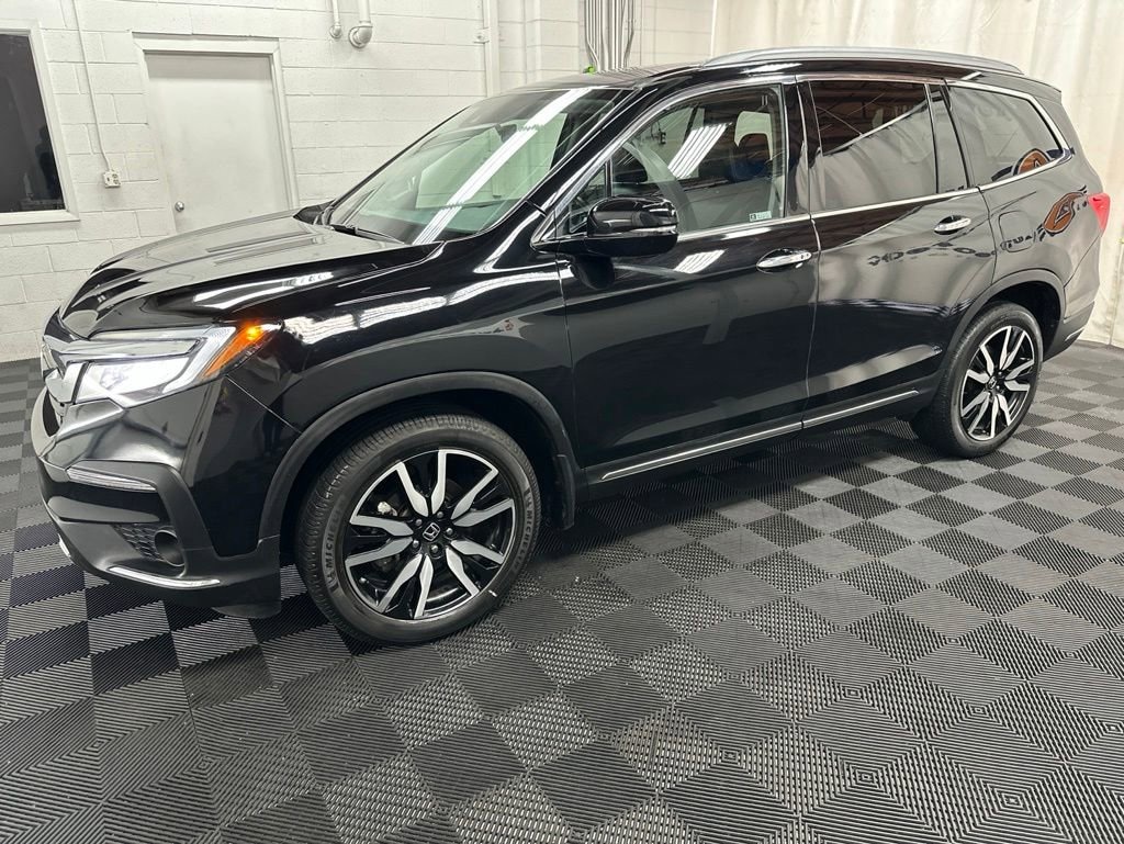 Used 2022 Honda Pilot Touring 8-Passenger SUV
