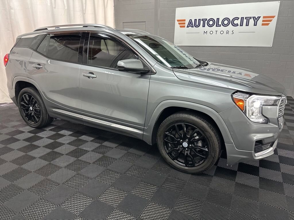 Used 2024 GMC Terrain Denali SUV
