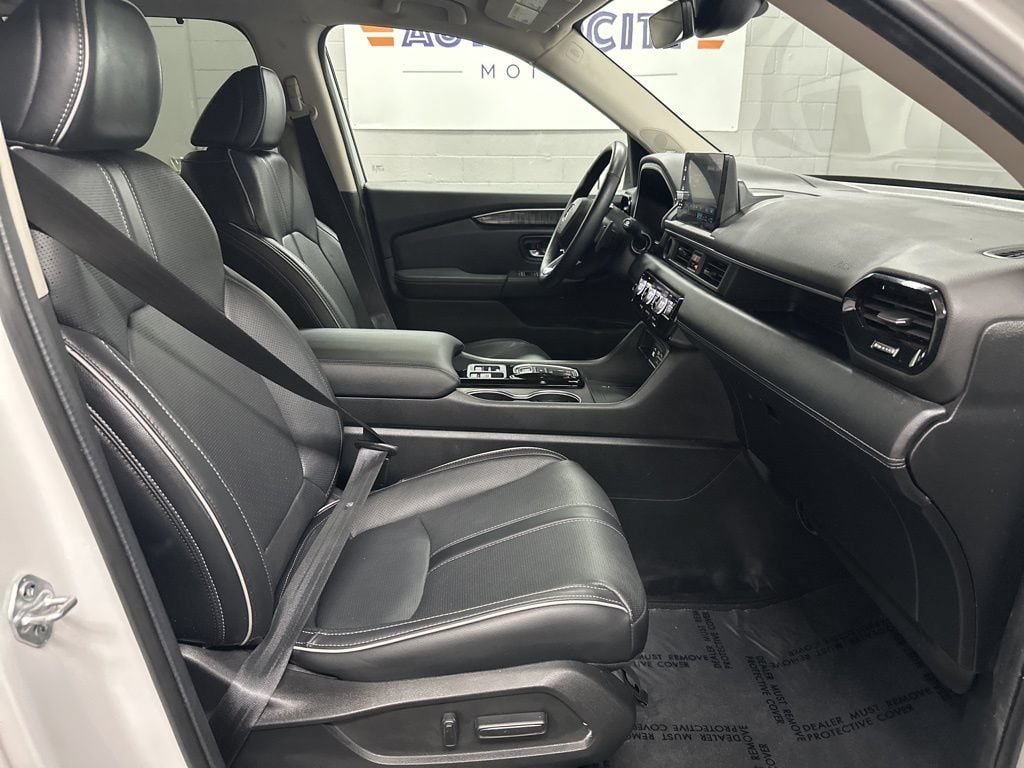 2024 Honda Pilot Elite - Photo 21
