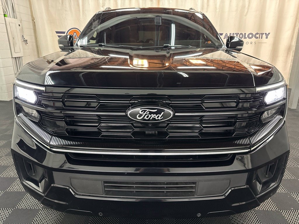 Used 2025 Ford Expedition Max Platinum SUV