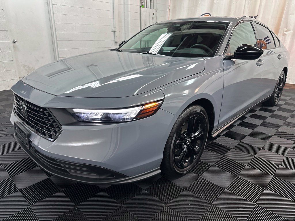 Used 2025 Honda Accord SE Sedan