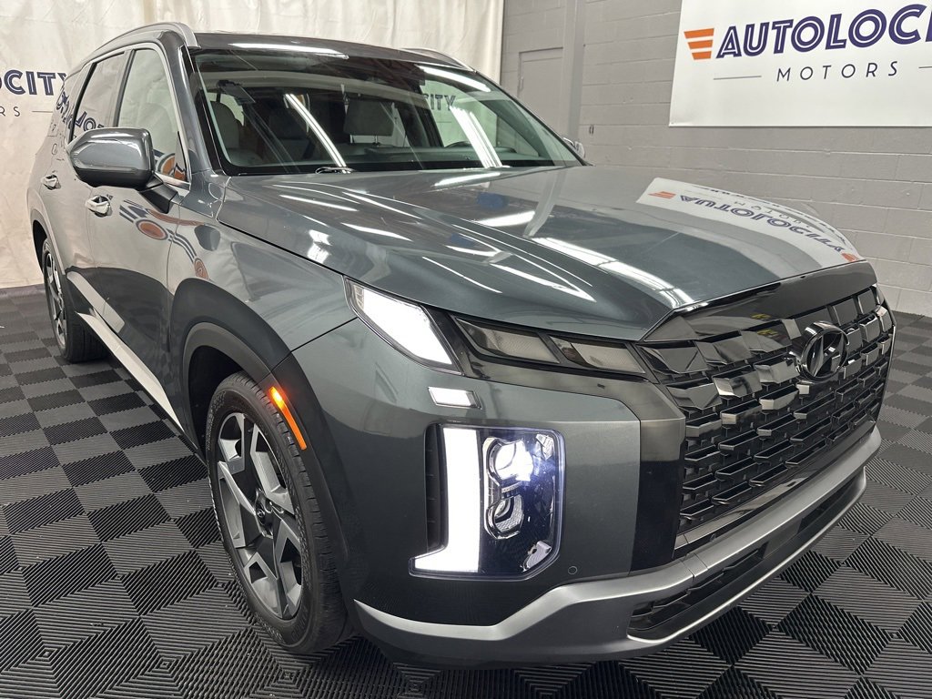 2023 Hyundai Palisade SEL photo 2